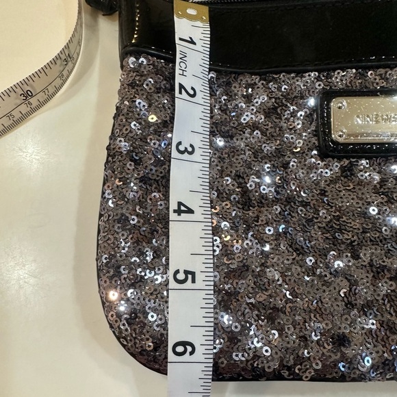NINE WEST Silver Sequin Crossbody Bag Backside is black patent leather. 9” x 6” - Picture 9 of 9